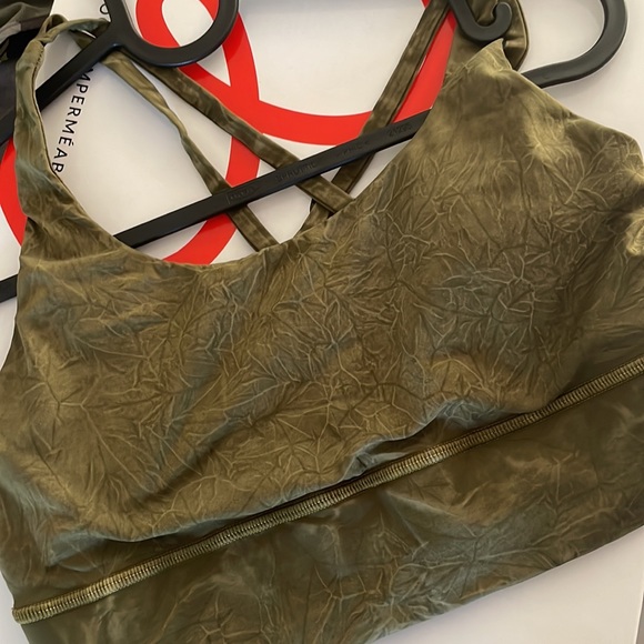 Lululemon Sports Bra size 6 - Picture 3 of 5